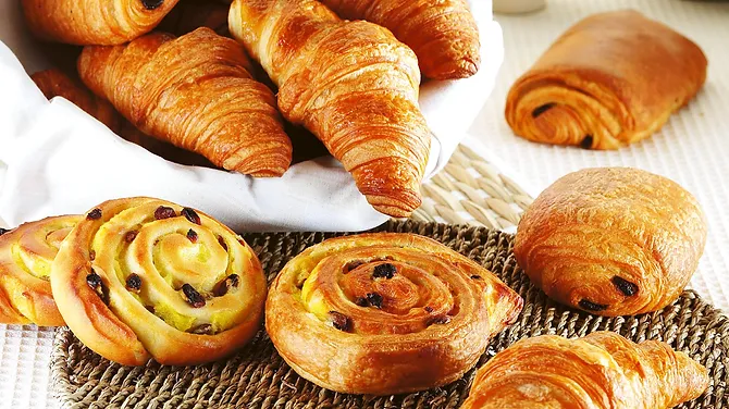 wholesale-baking-supplies-cakes